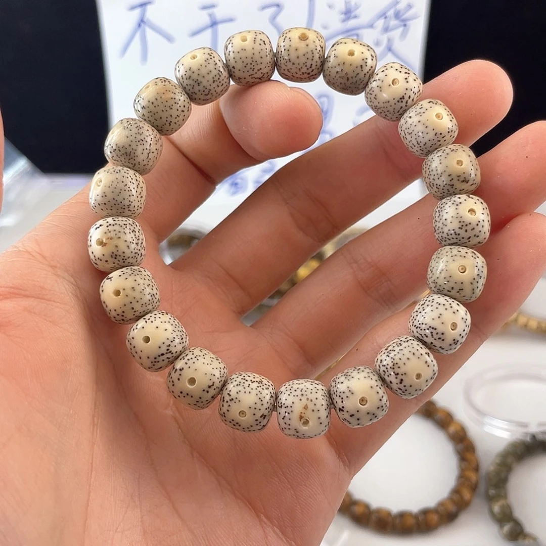 吊坠星月菩提7826
