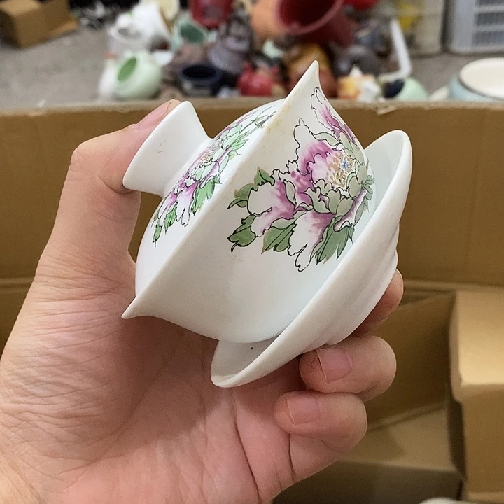 陶瓷艺术品及陶瓷壶