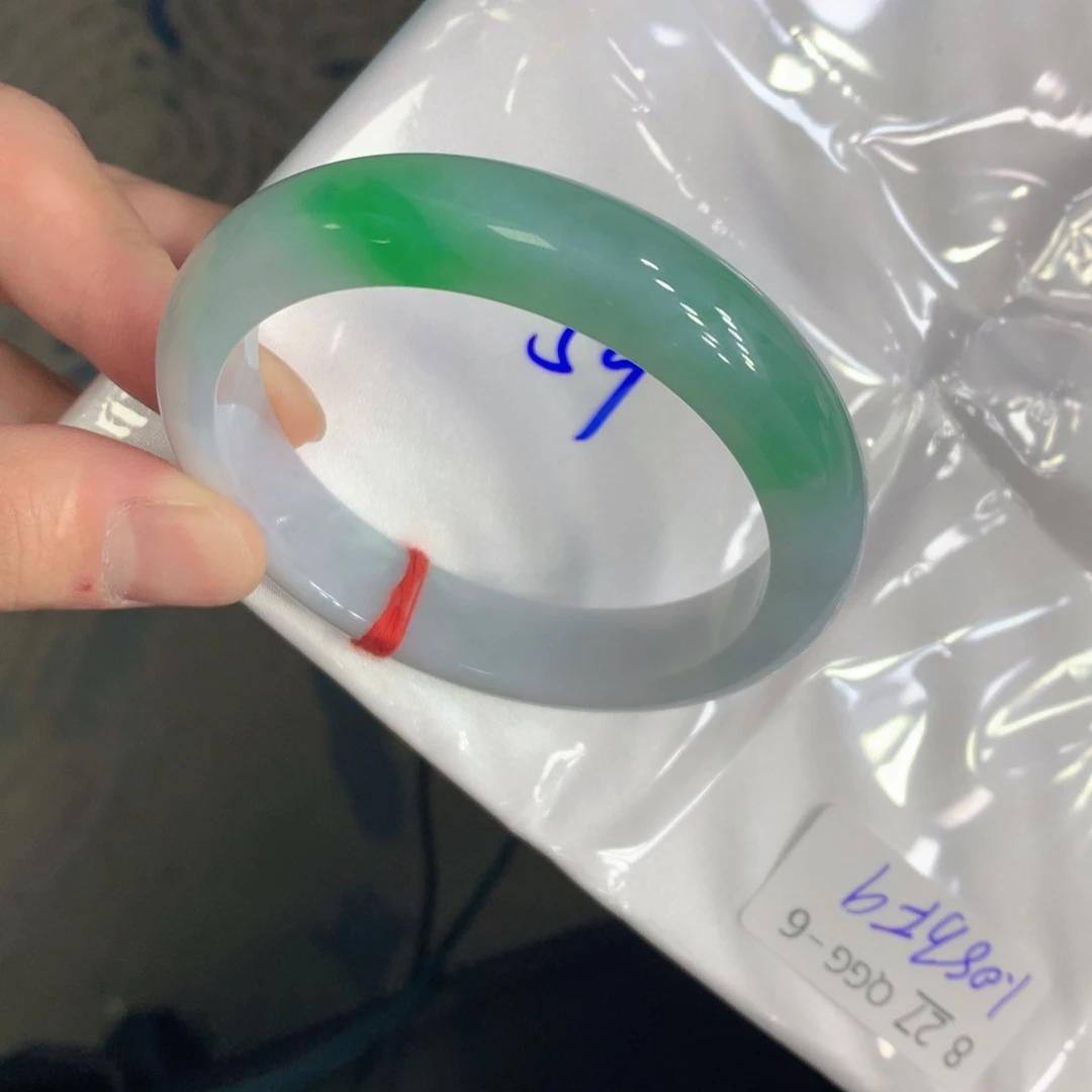 未镶嵌手镯翡翠翡翠