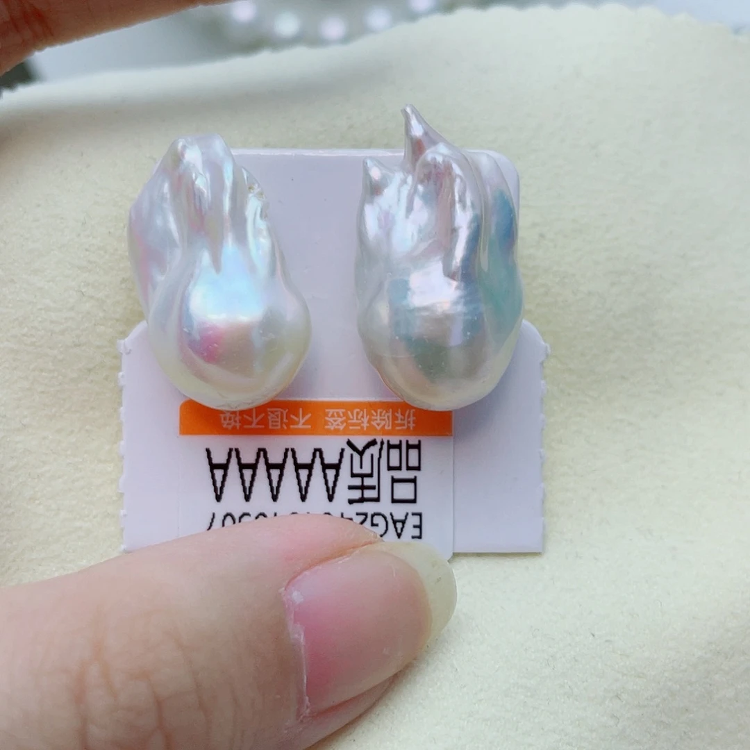 银S925镶嵌淡水珍珠耳饰w8