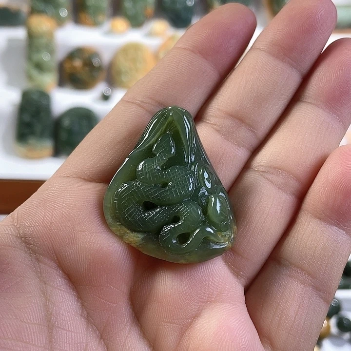 岫岩河磨玉（透闪石质玉）未镶嵌吊坠(不含链)