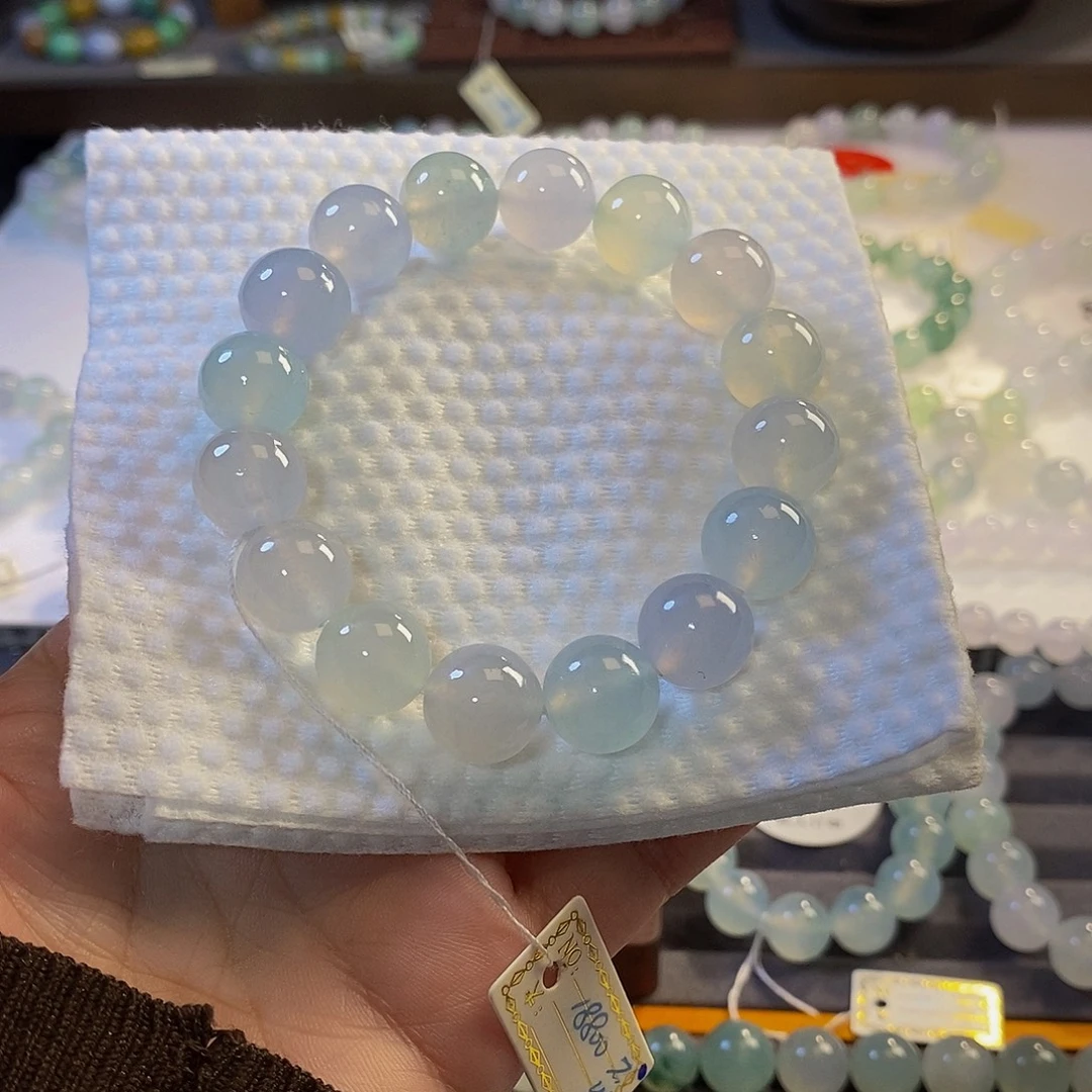 定制翡翠未镶嵌翡翠.