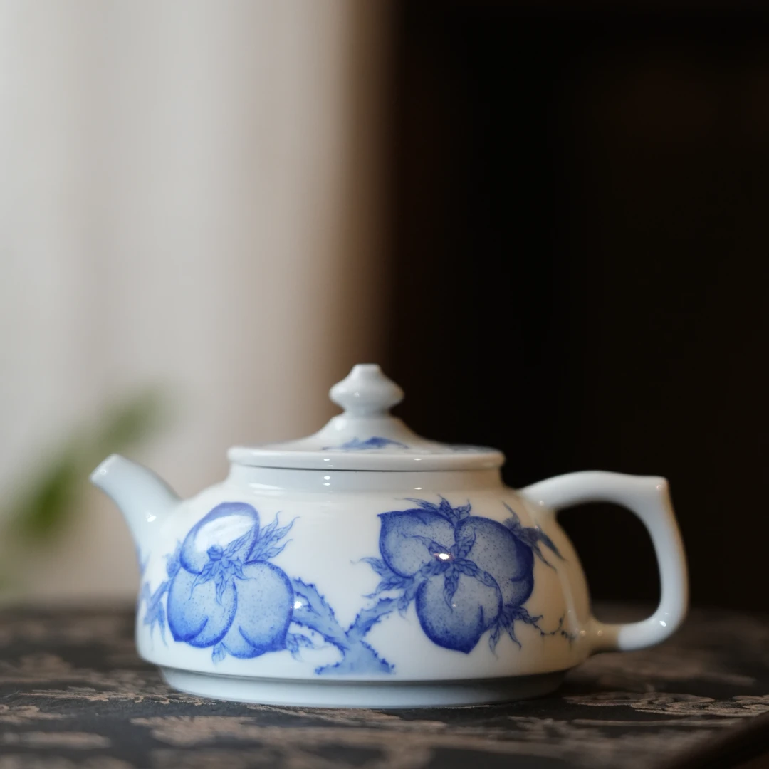 【雲梦】月造见物-青花九桃壶