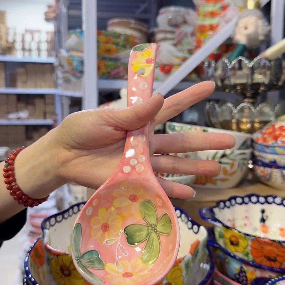 瓷片粉色大汤勺一只