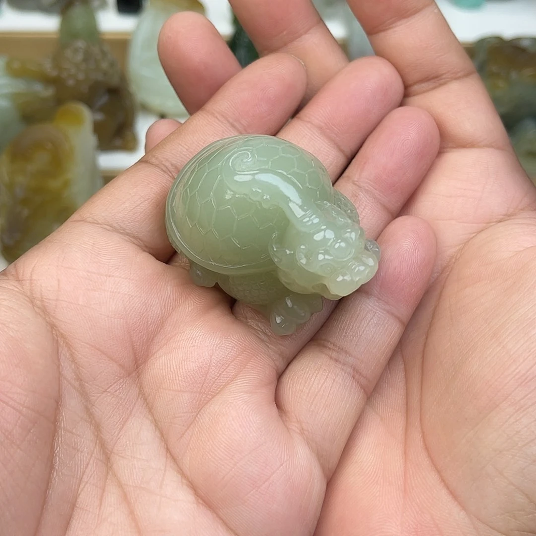 未镶嵌和田玉挂件