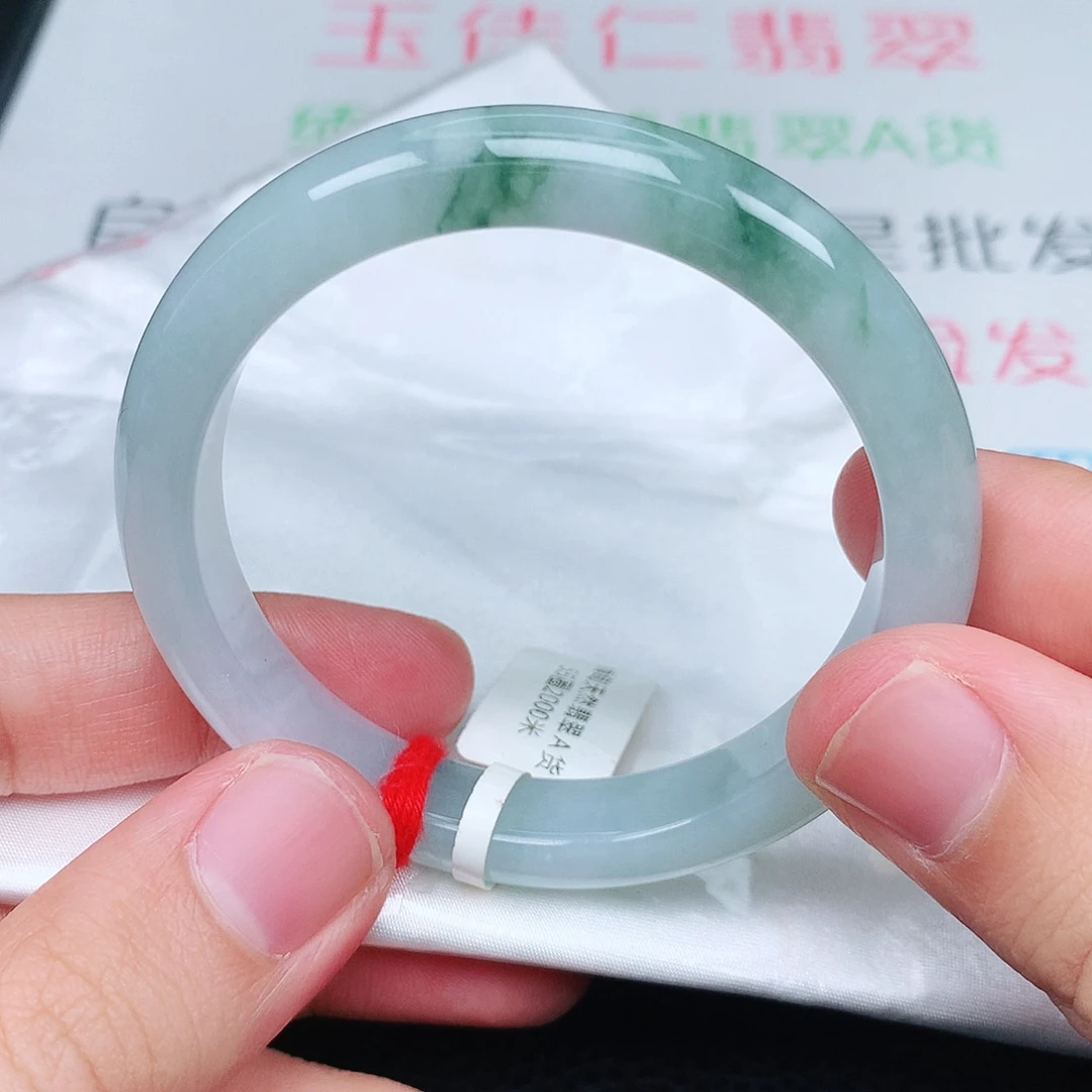 未镶嵌手镯翡翠天然翡翠手镯