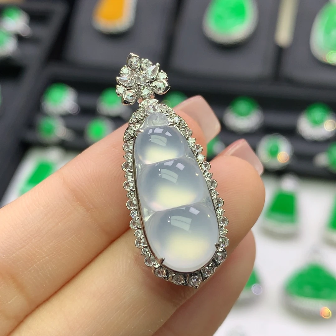 翡翠18K金镶嵌吊坠(不含链)