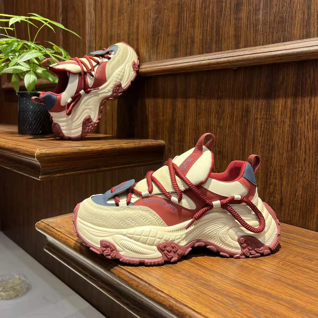 2025秋季新款轻奢个性高端男款老爹鞋潮牌爆款皮面百搭拼色休闲鞋