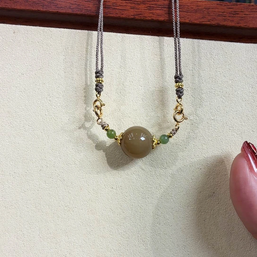 和田玉未镶嵌耳饰