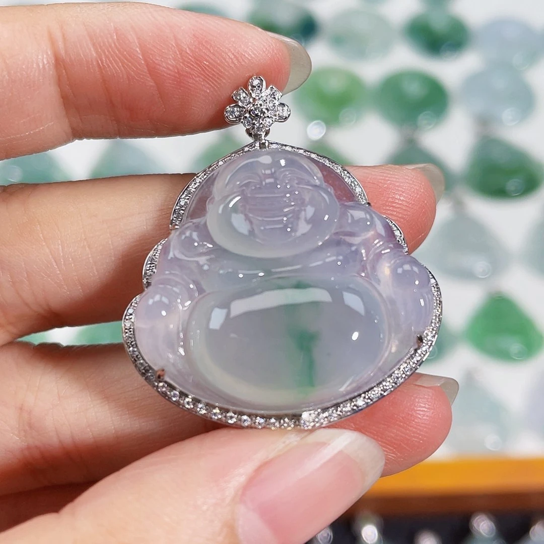 颈饰18K金镶嵌翡翠吊坠