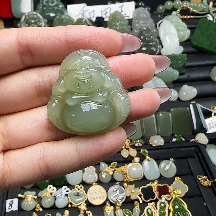 颈饰未镶嵌和田玉