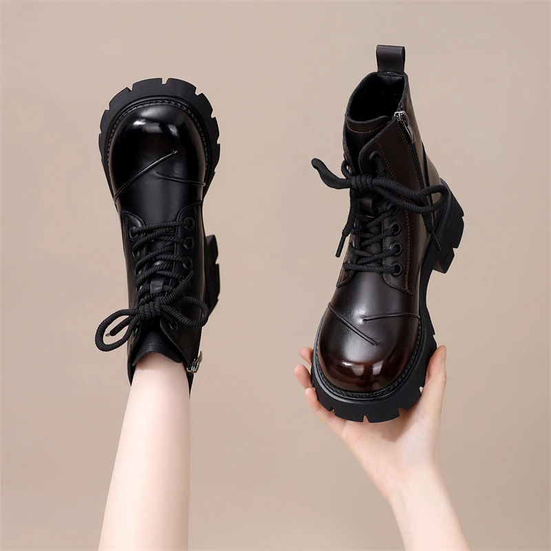 2025秋冬新款英伦风厚底马丁靴女增高显瘦百搭时尚配裙显脚小短靴