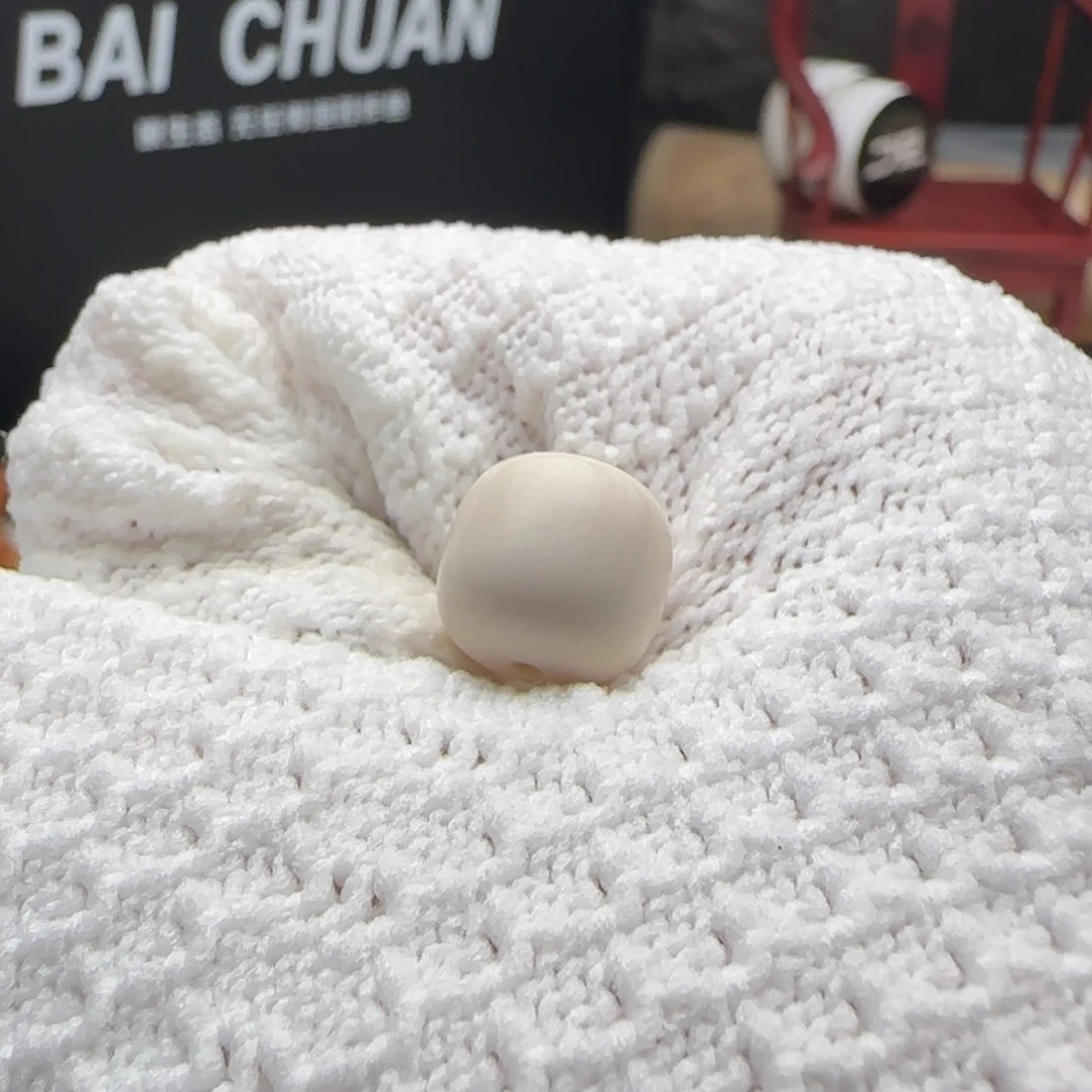 猴头核桃吊坠配饰长毛