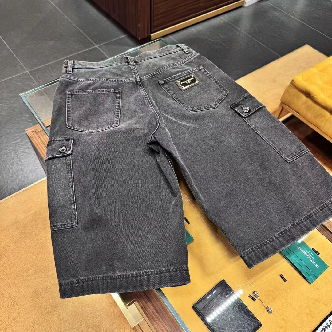 全新未使用D...G亮银牌灰色修身牛仔裤裤长68公分左右