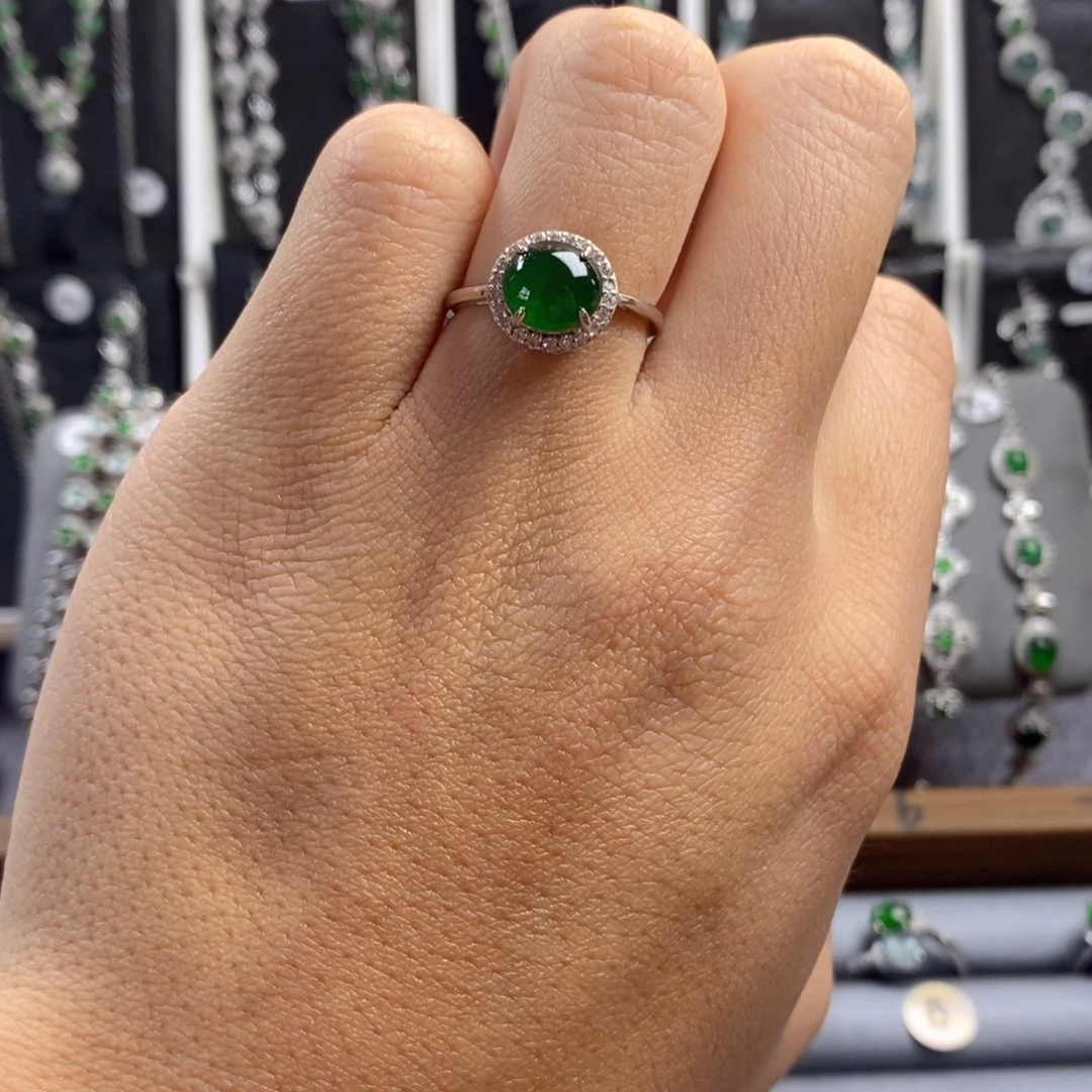 翡翠颈饰银S925镶嵌翡翠