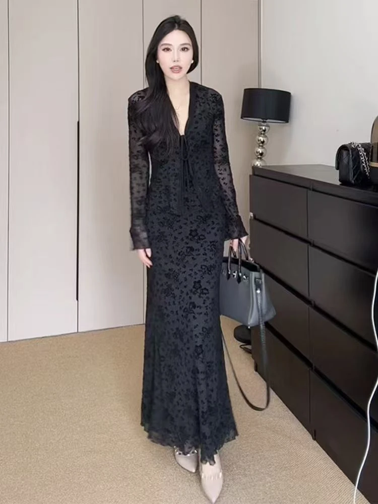 丁满满推荐2025早秋新款性感优雅时尚套装蕾丝V领气质两件套1922