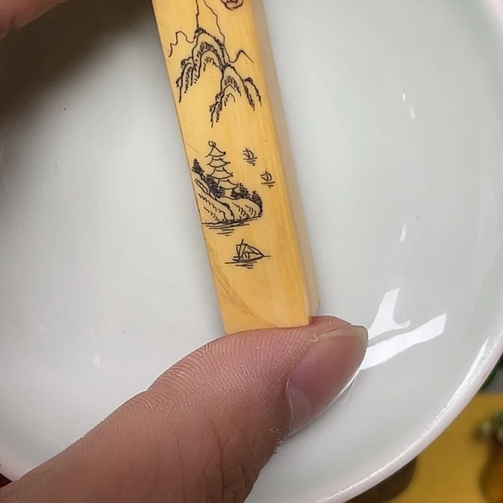 九***布瓷片精致雕刻工艺精湛