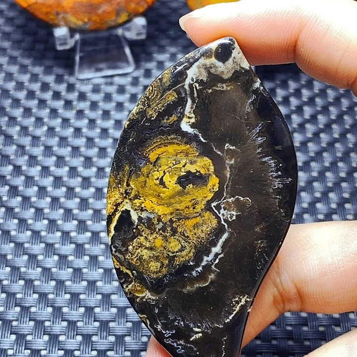 玛瑙/玉髓颈饰未镶嵌明**月