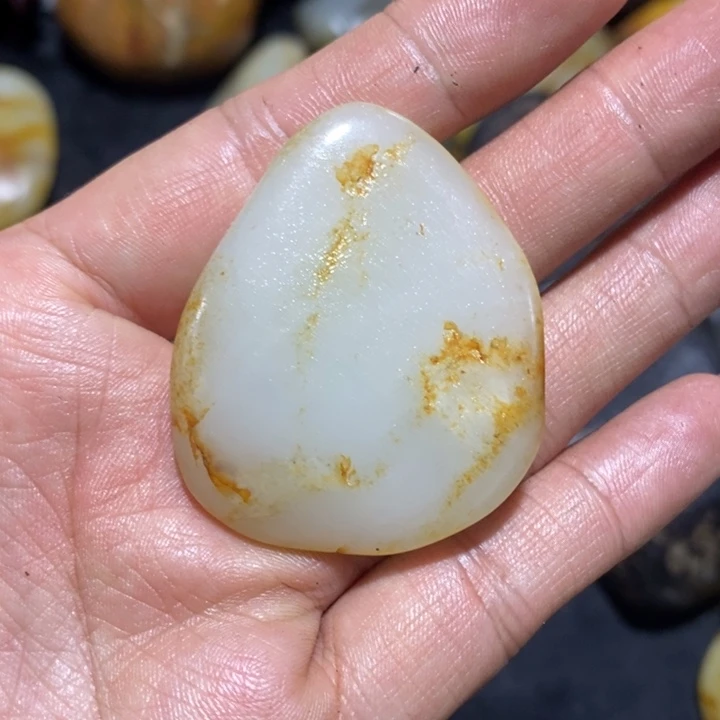 未镶嵌和田玉（糖玉）挂件