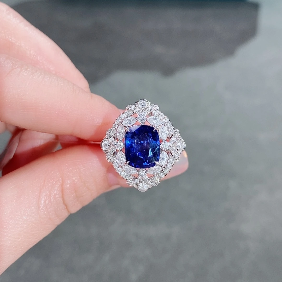 蓝宝石戒指18K金镶嵌3.15ct