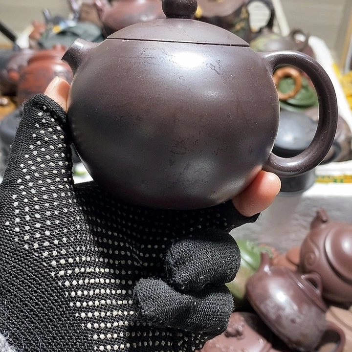 紫砂茶壶口磕五处