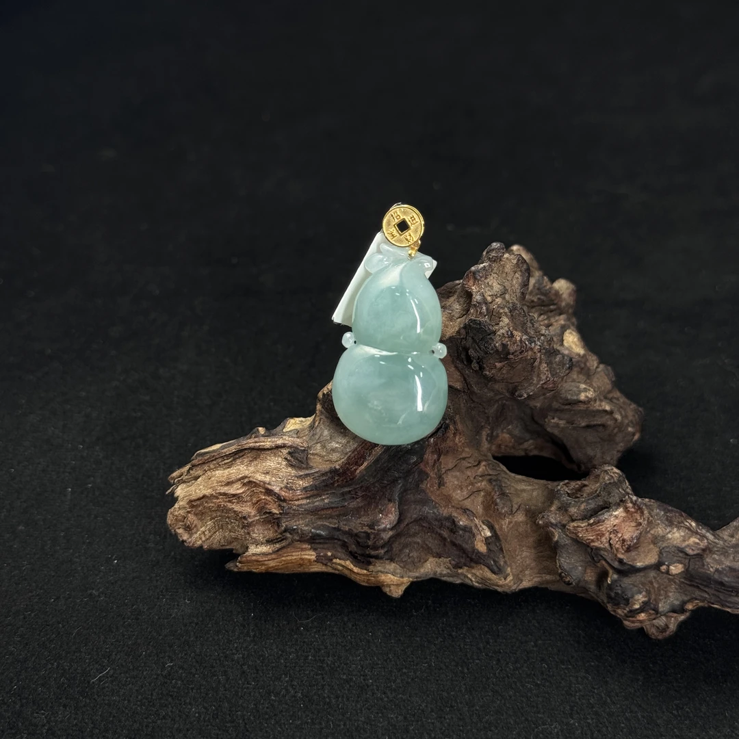 【诚翠拍品第一百一十期午】翡翠37吊坠HQT8089金