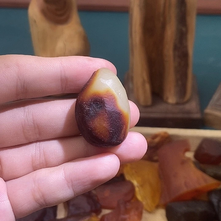 琥珀未镶嵌裸石蜜蜡