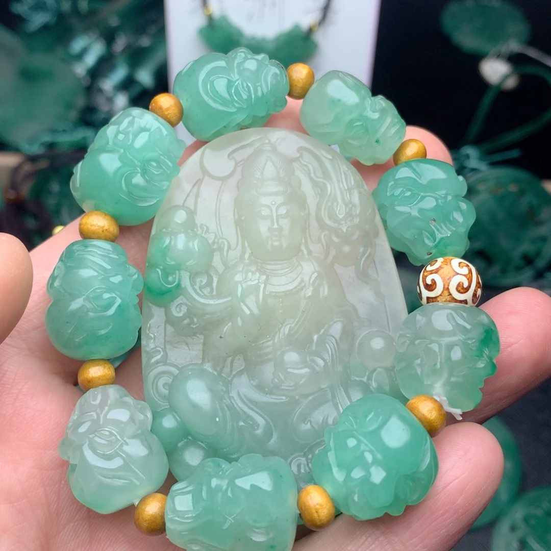 石英质玉颈饰未镶嵌龙*厨