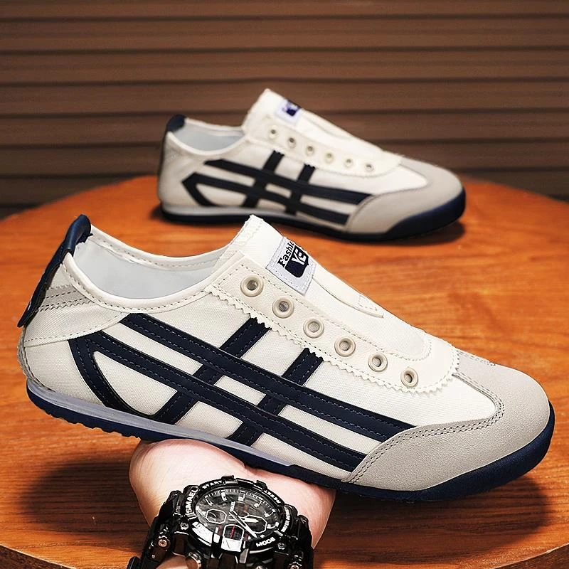 德训男鞋秋季一脚蹬轻便舒适软底无鞋带上班初中学生防滑平底板鞋