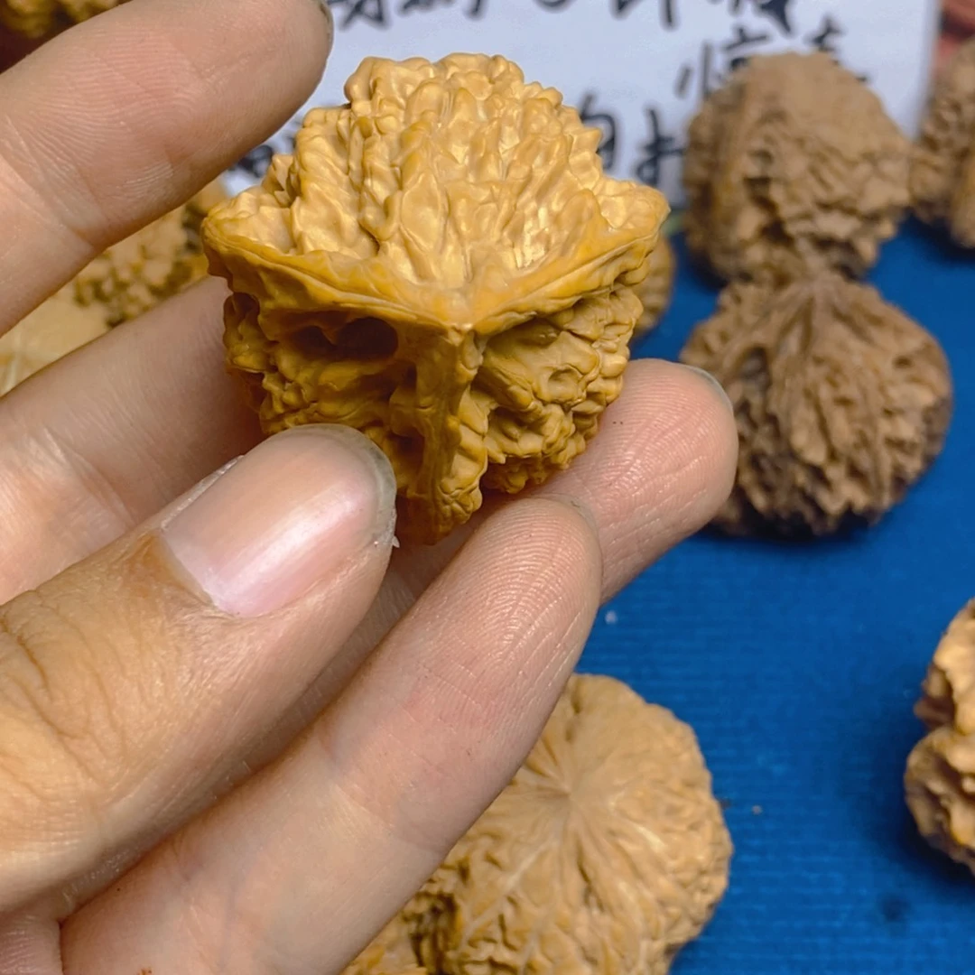 ও***地核桃手串/手链微磕尖