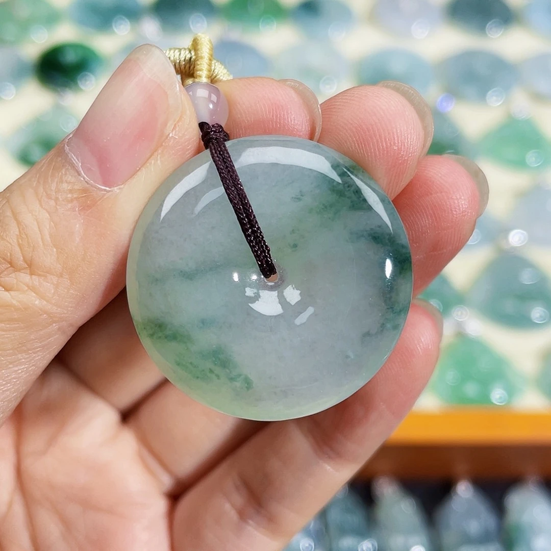 翡翠未镶嵌颈饰吊坠