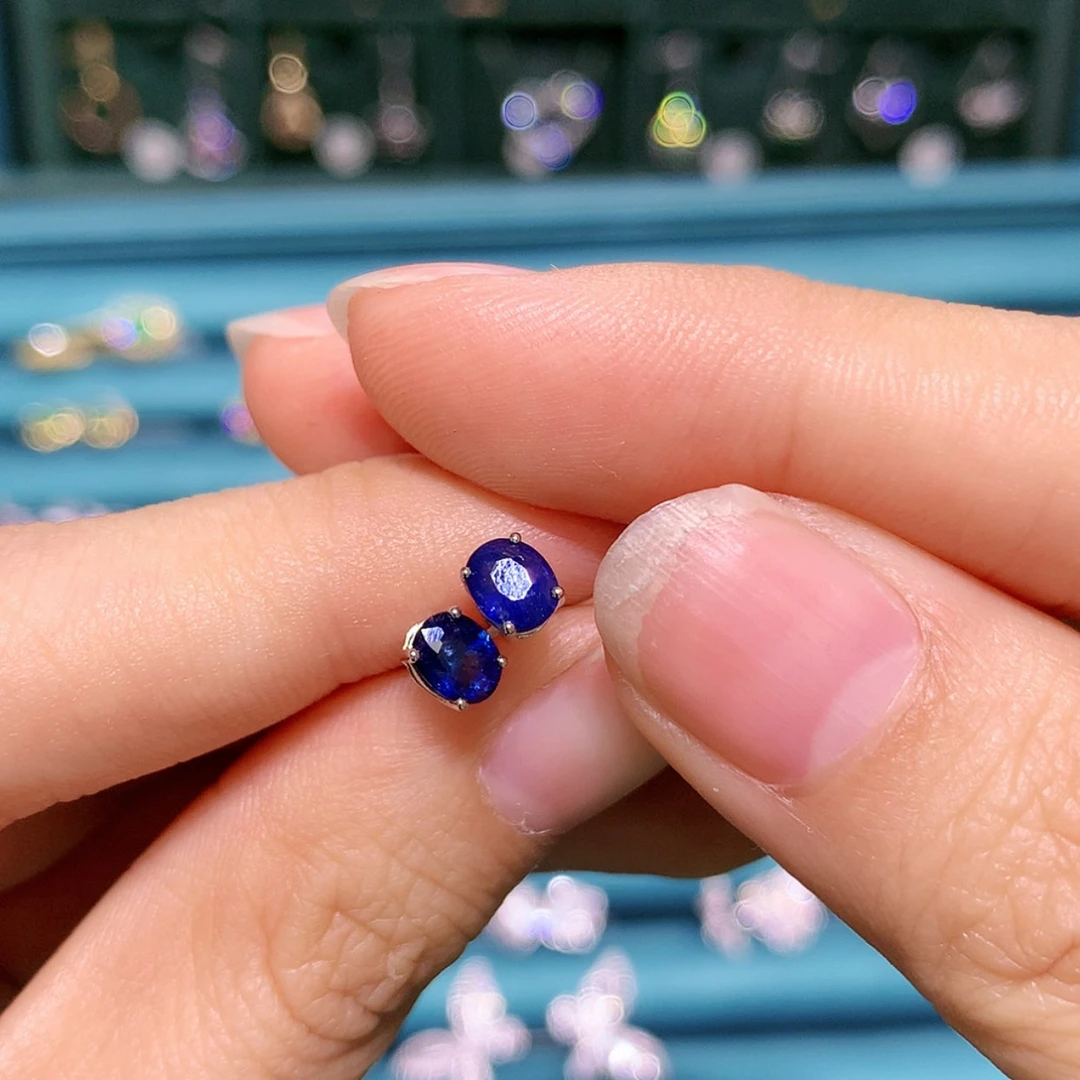 【闪购商品】蓝宝石耳钉18K金镶嵌