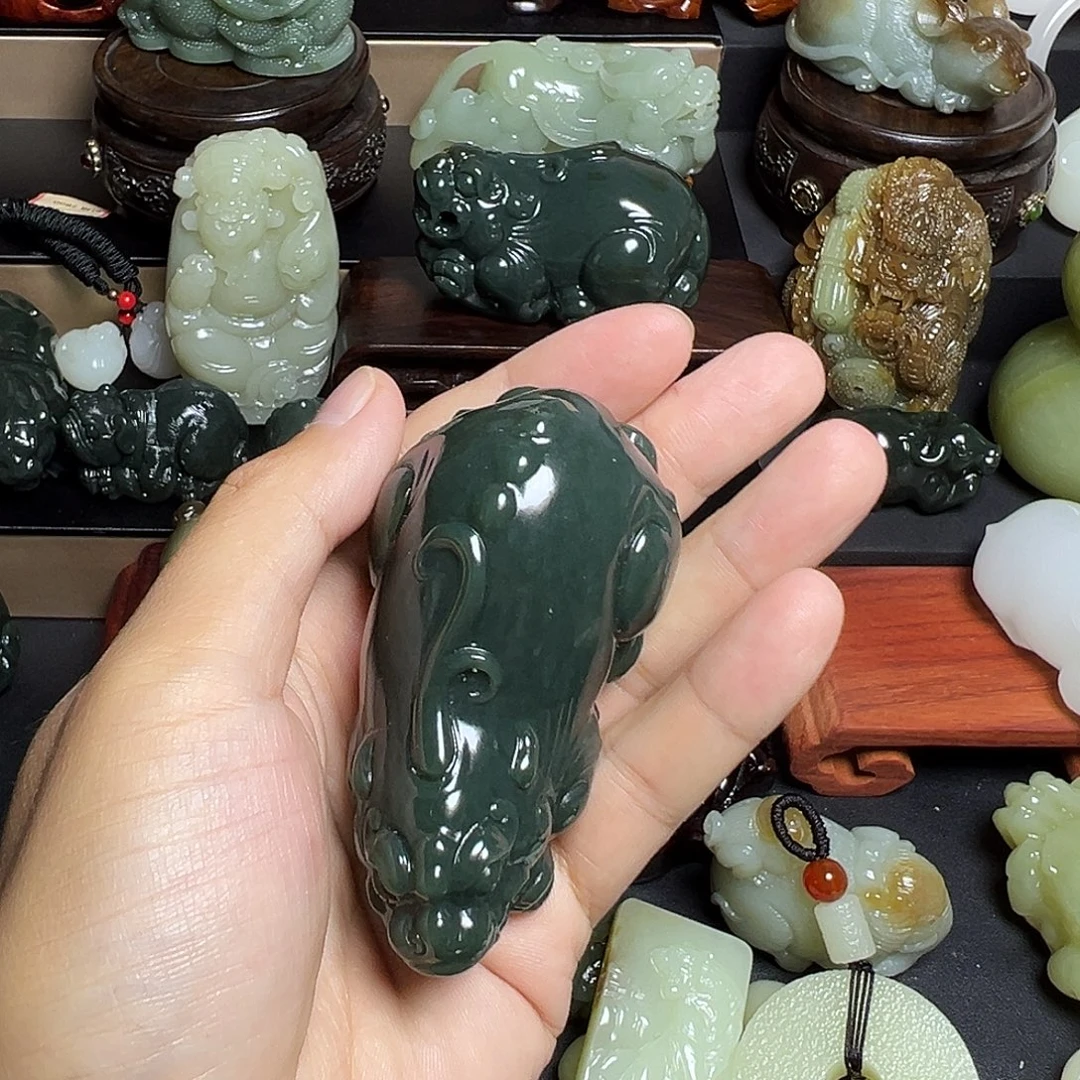 易***坤天然玉石未镶嵌精品