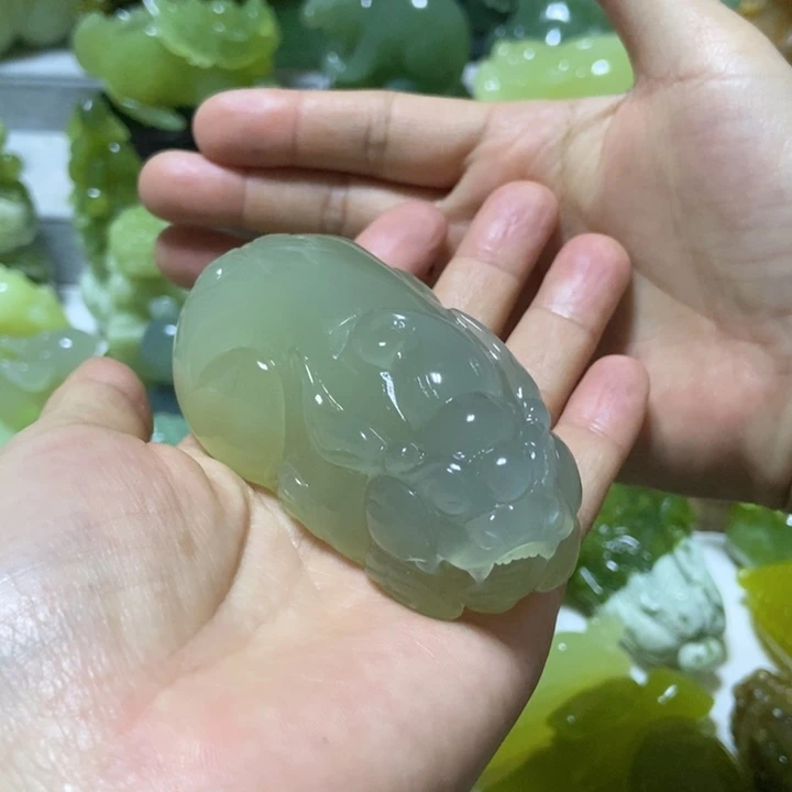 【闪购商品】未镶嵌蛇纹石玉把件舞**你