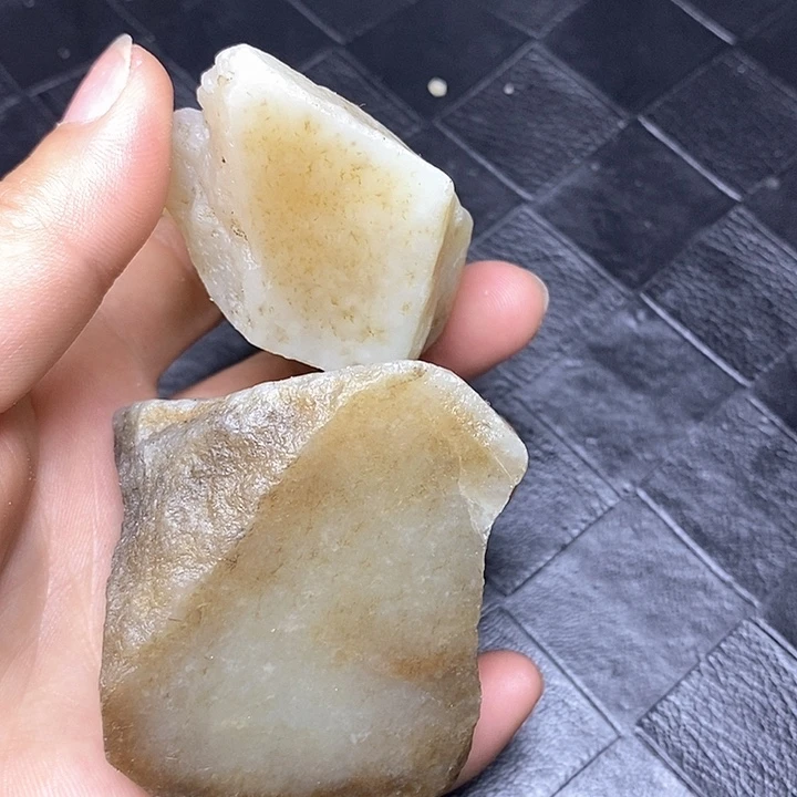 和田玉未镶嵌珠宝半成品