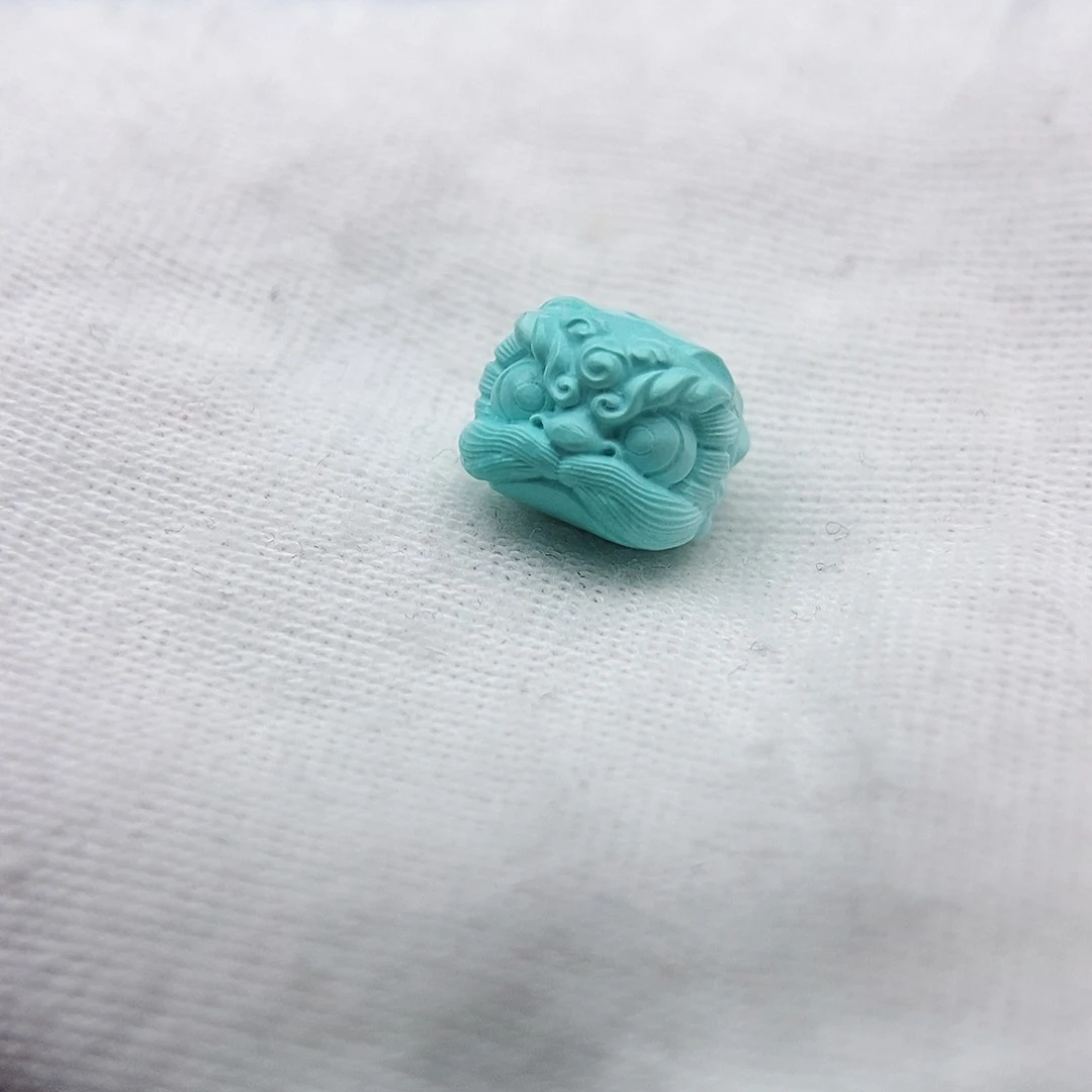 绿松石颈饰未镶嵌