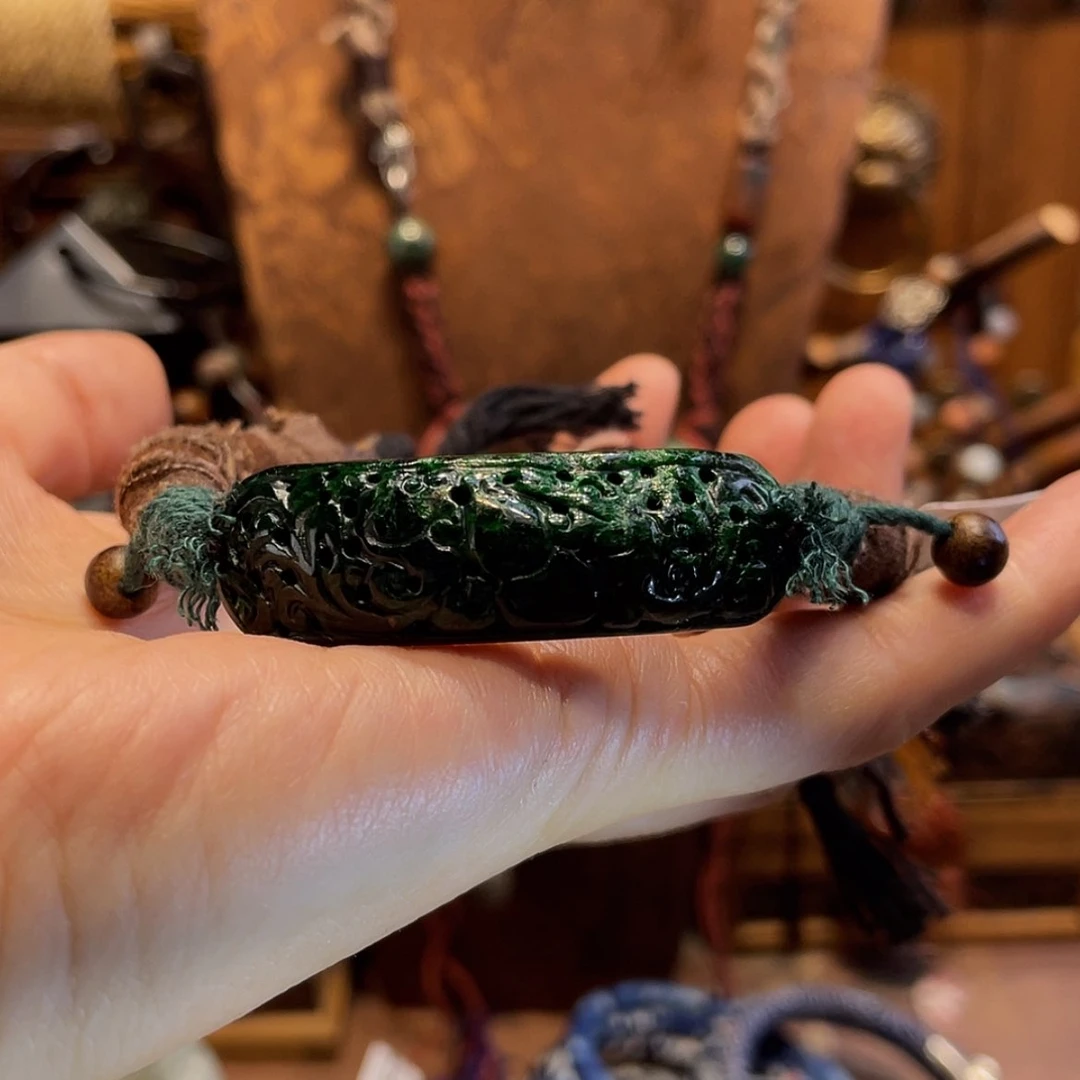 【闪购商品】翡翠未镶嵌颈饰