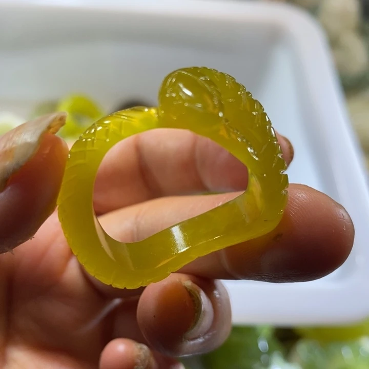 岫玉未镶嵌岫玉戒指