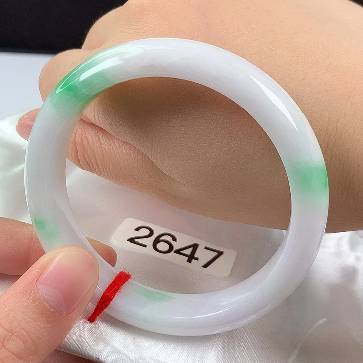 翡翠手镯未镶嵌60.8纹多