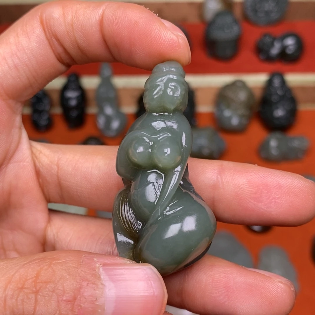 和田玉颈饰未镶嵌