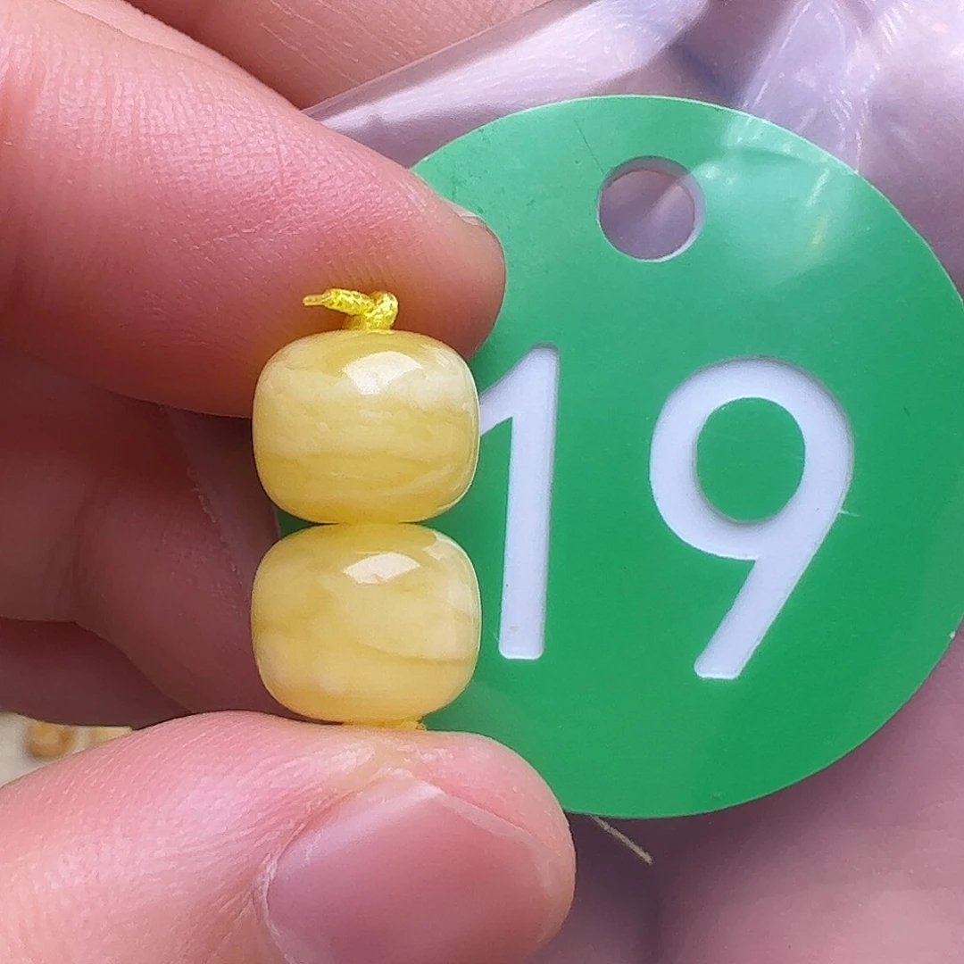 未镶嵌蜜蜡裸石9.2m m