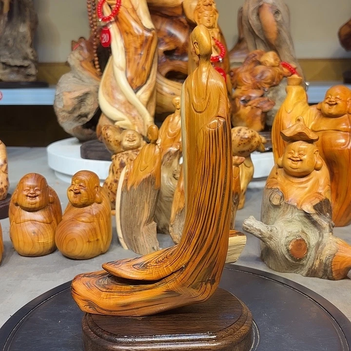 柏木太行崖柏无相佛