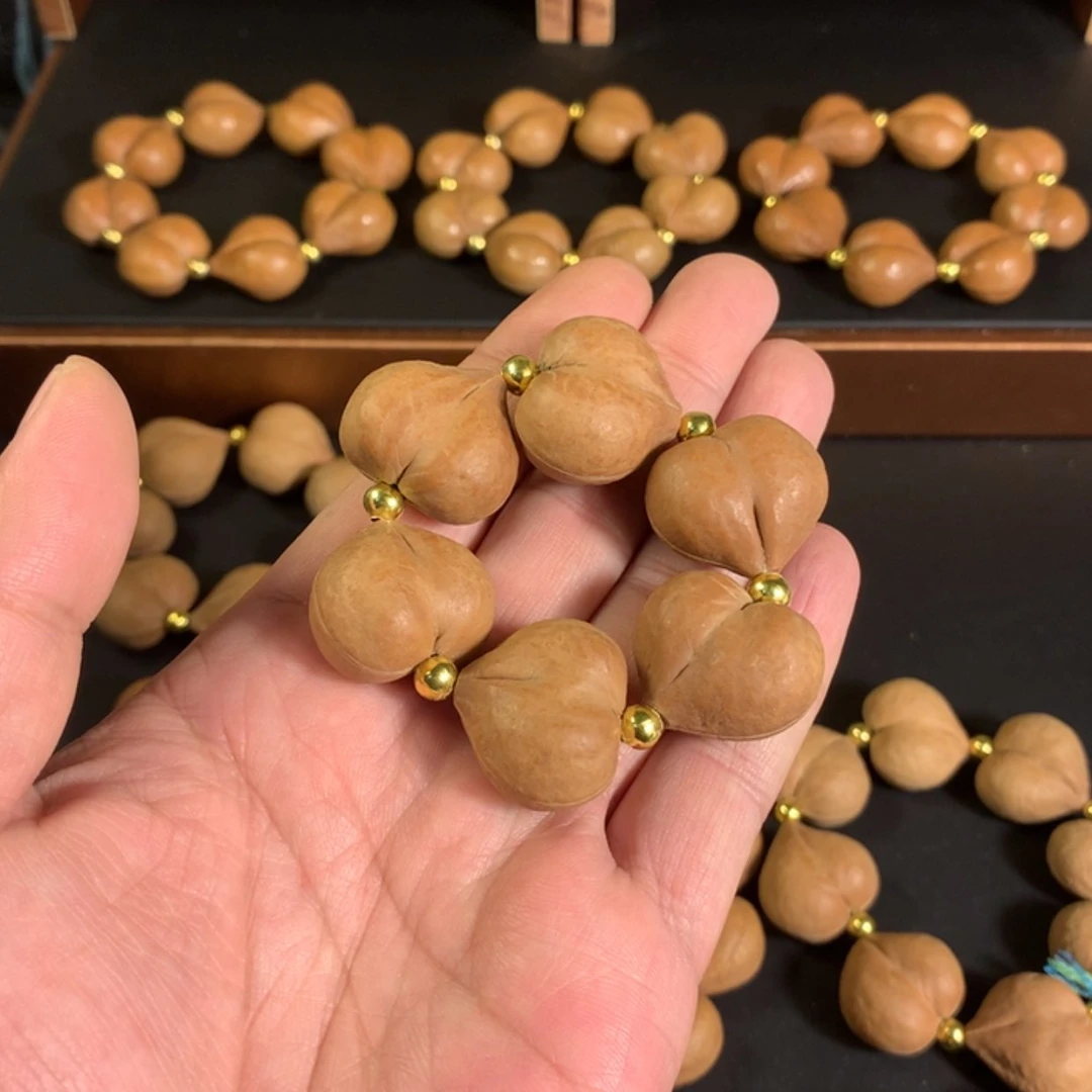 【闪购商品】吊坠桃核*️****