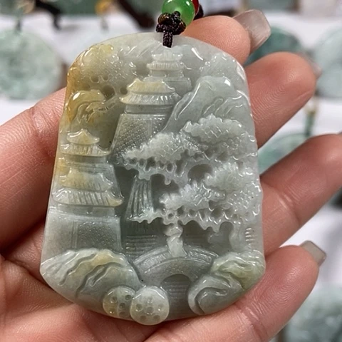 翡翠颈饰未镶嵌山水牌福利