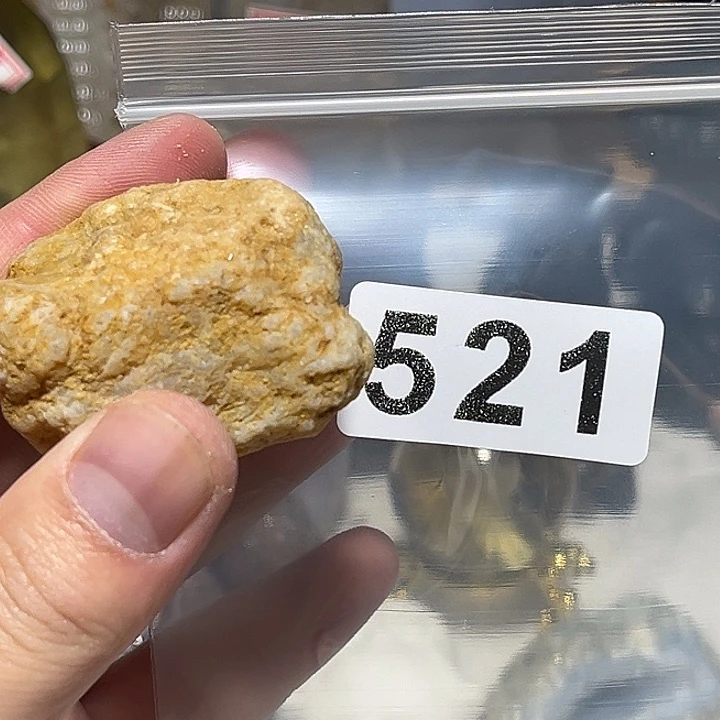 未镶嵌水晶大型摆件（非配饰）
