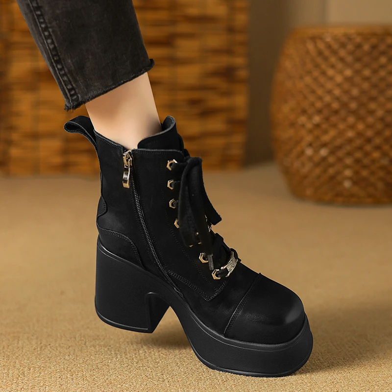 不累脚10cm粗跟厚底真皮马丁靴女秋冬新款百搭圆头小个子高跟短靴