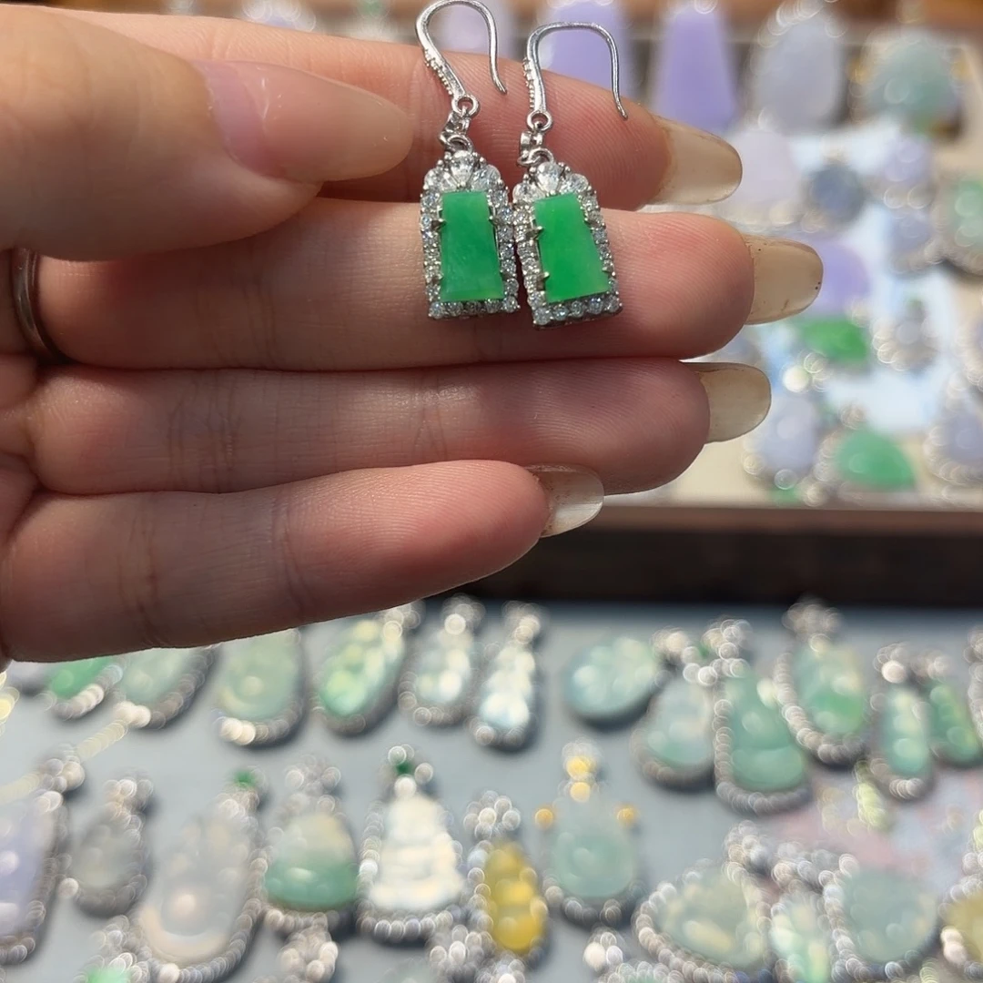 陈***二翡翠银S925镶嵌耳坠