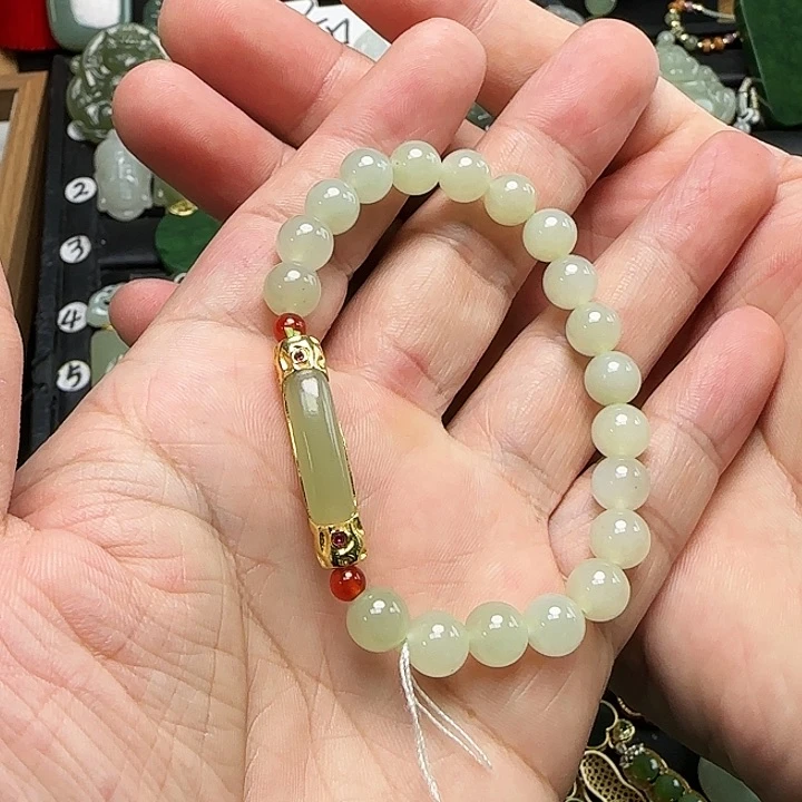 合金手链和田玉卡8毫米的直径