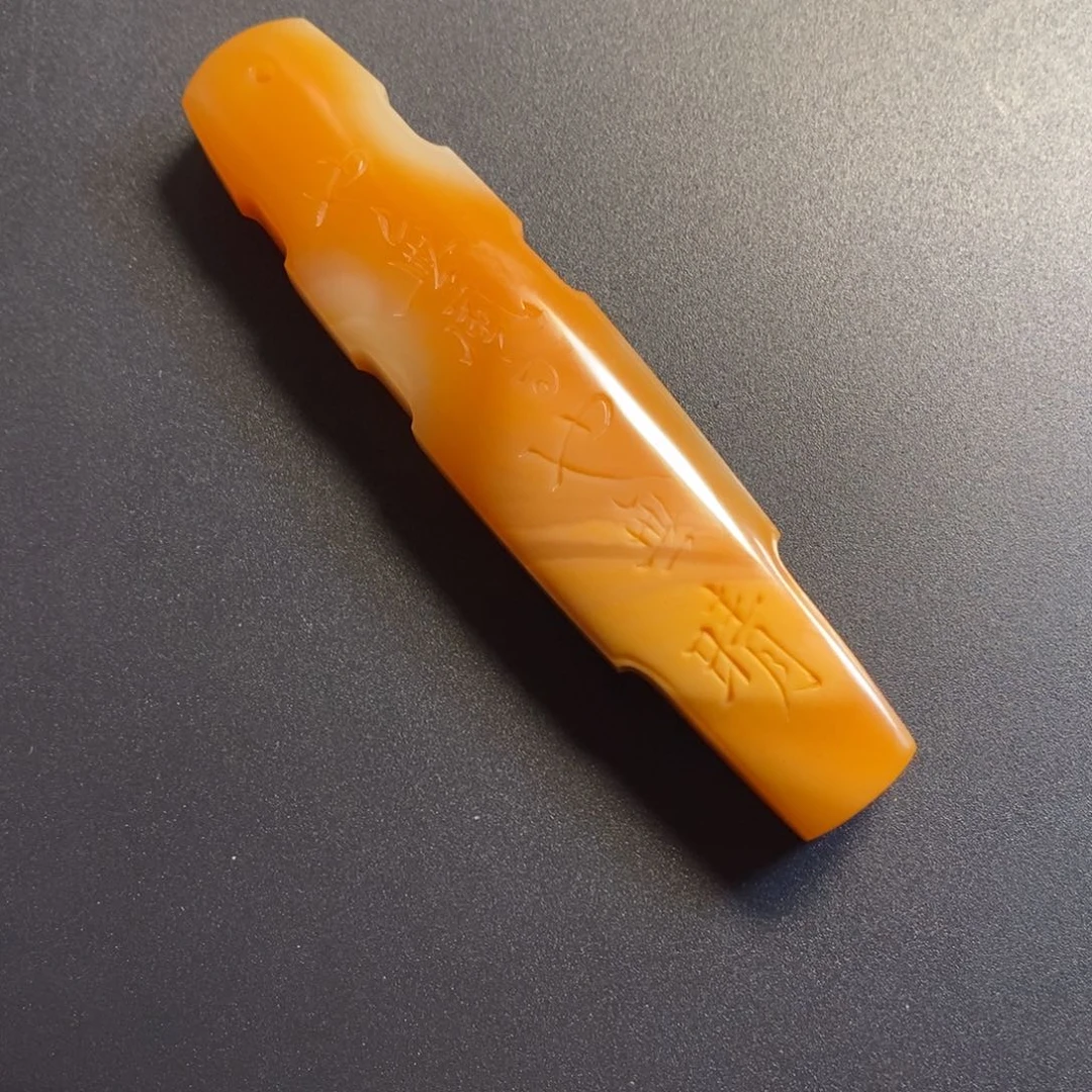 石英质玉颈饰未镶嵌上**水