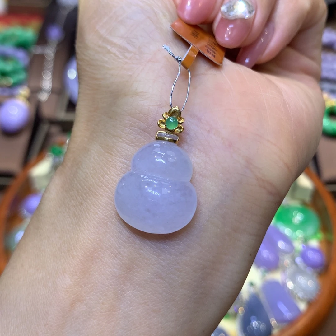 颈饰18K金镶嵌翡翠翡翠